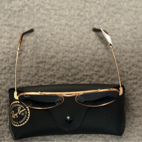 Brand new ray ban sunglasses